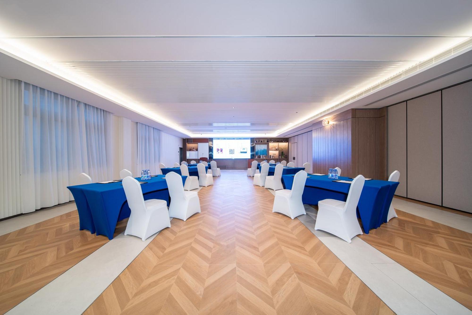 Holiday Inn Express Shanghai Pujiang Lianhang Road By Ihg Extérieur photo