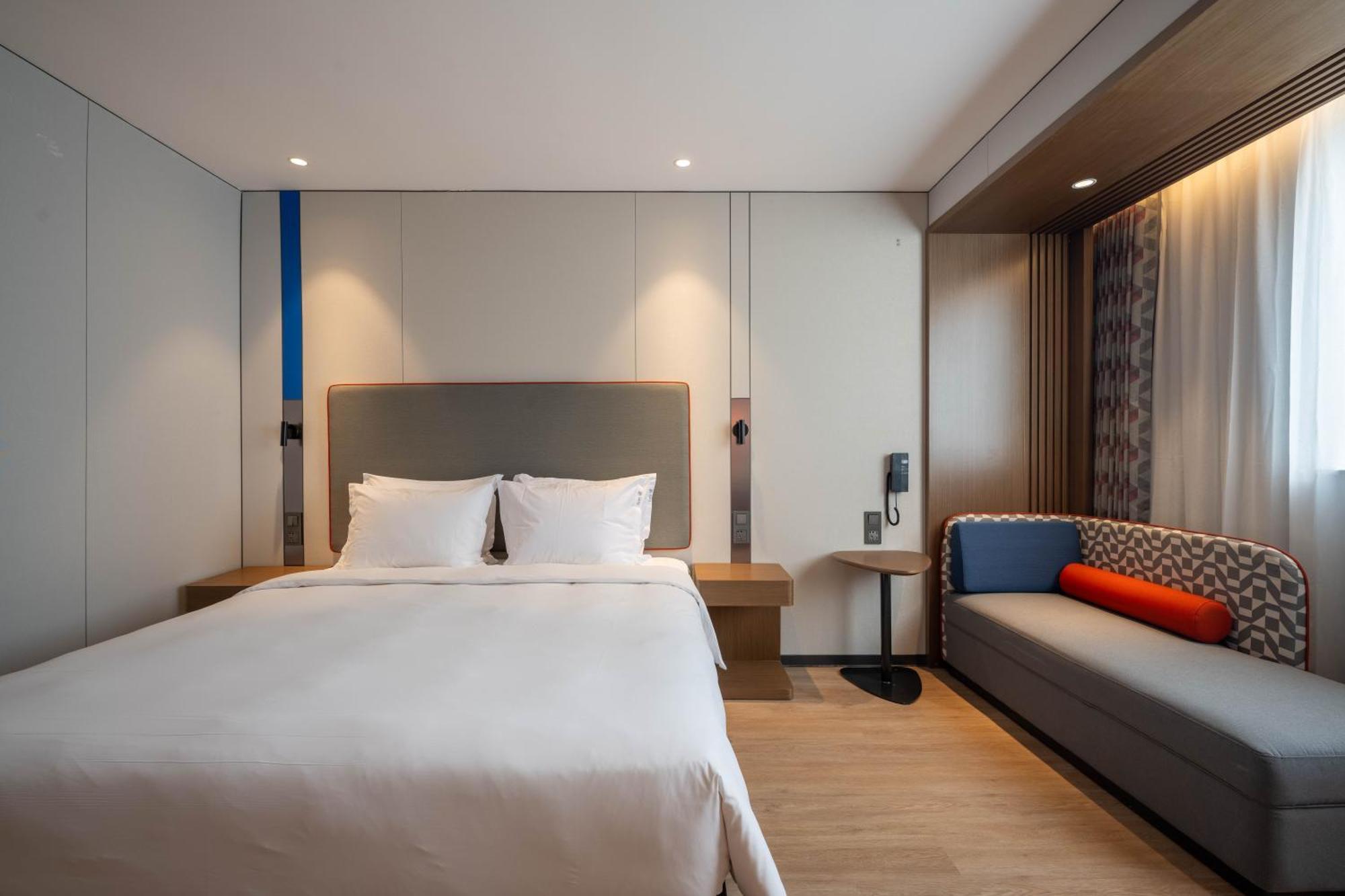 Holiday Inn Express Shanghai Pujiang Lianhang Road By Ihg Extérieur photo