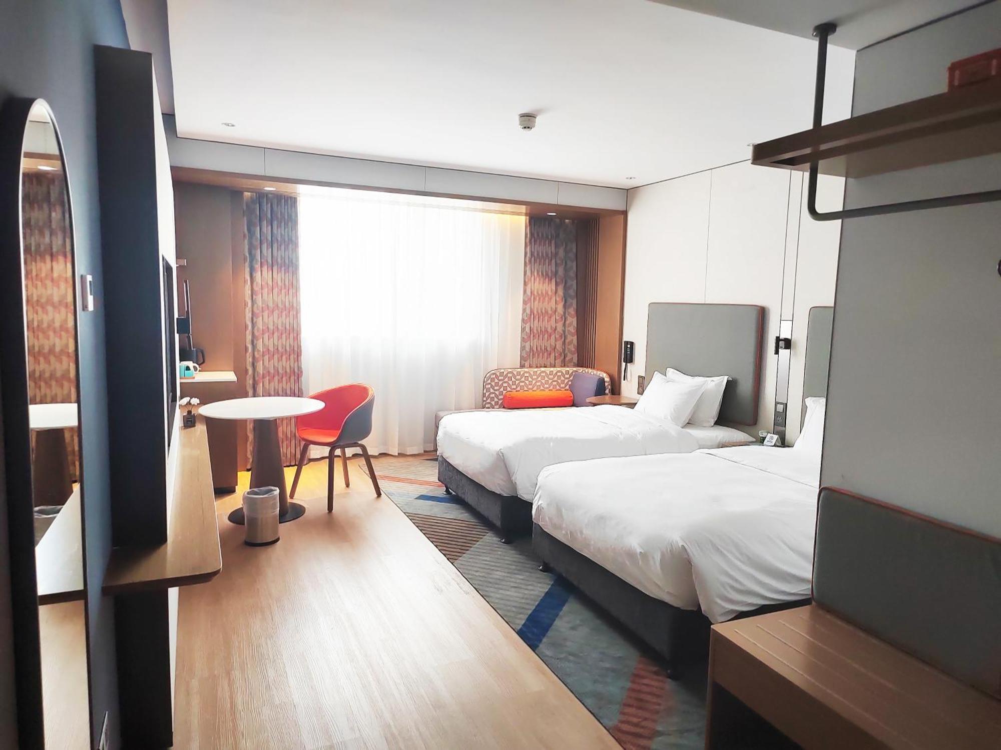 Holiday Inn Express Shanghai Pujiang Lianhang Road By Ihg Extérieur photo